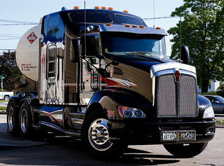 5 Ways To Reduce Fuel Consumption with a Fuel Management System