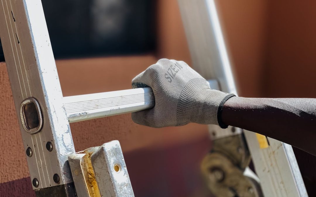 How to Comply with OSHA’s Ladder Safety Requirements